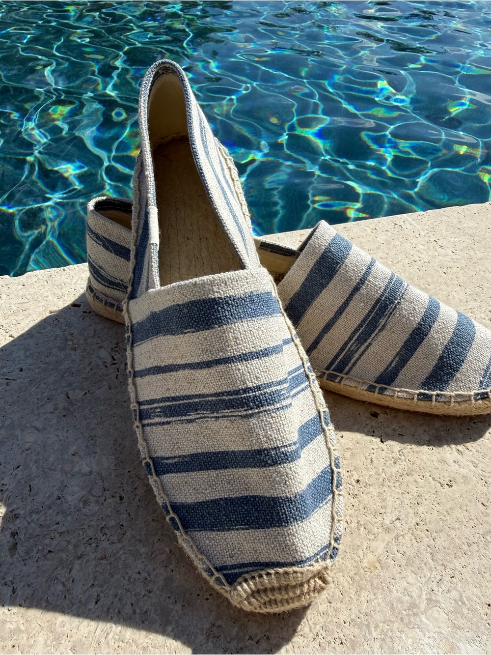 SOLUDOS Classic Blue & Cream Striped Canvas Espadrilles Women's Size 10